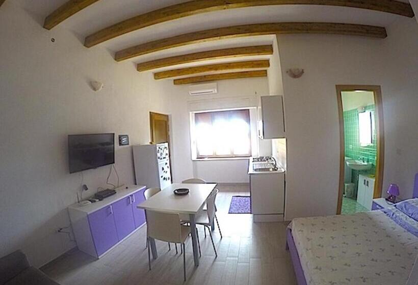 스탠다드 발코니 스튜디오, Quadrifoglio Affittacamere