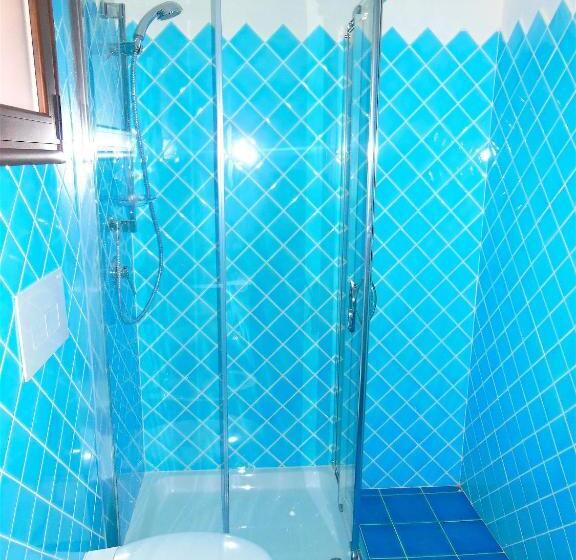 스탠다드 룸 킹사이즈 침대, Quadrifoglio Affittacamere