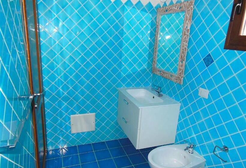 스탠다드 룸 킹사이즈 침대, Quadrifoglio Affittacamere