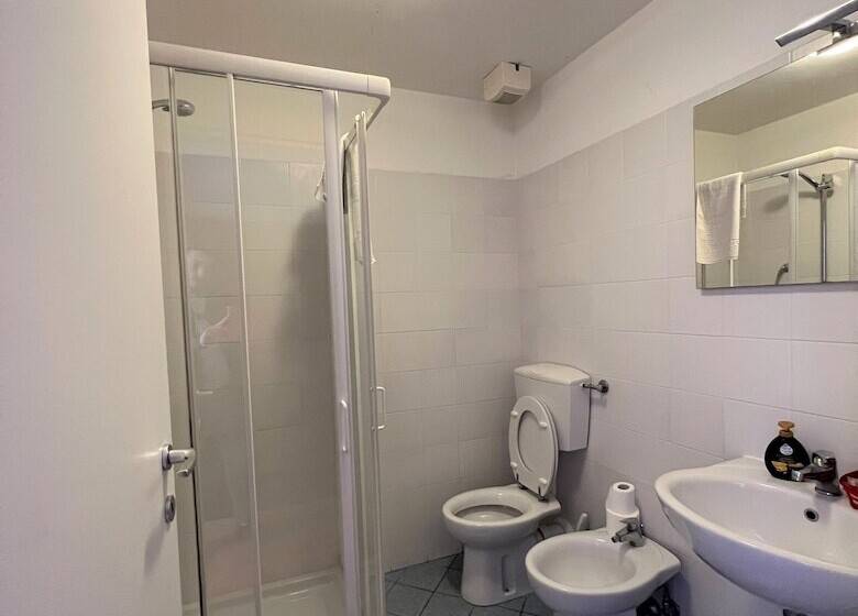 Triple Standard Room with Views