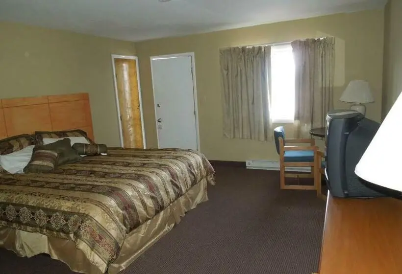 キングサイズベッドのスタンダードルーム, The Lake George Inn