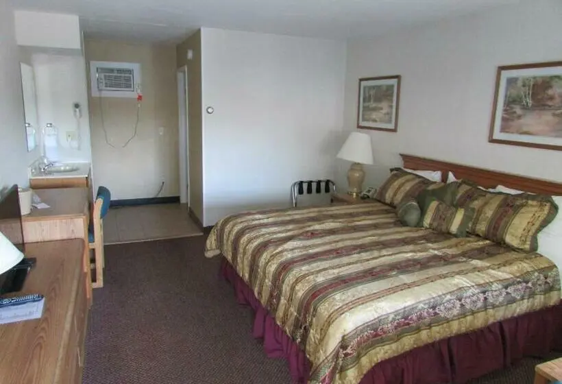 キングサイズベッドのスタンダードルーム, The Lake George Inn