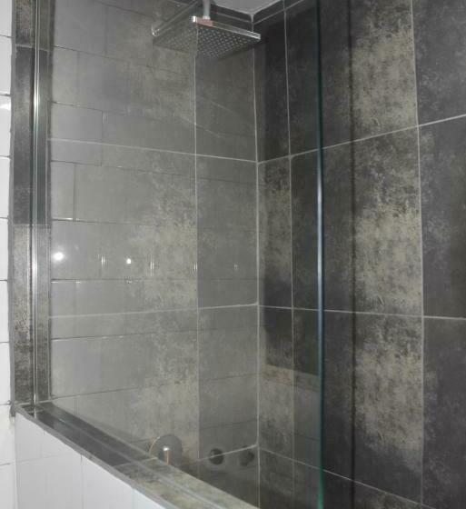 带大床的复式套间, The Fox Hostel