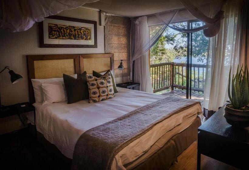 اتاق لوکس با بالکن, Chobe Marina Lodge