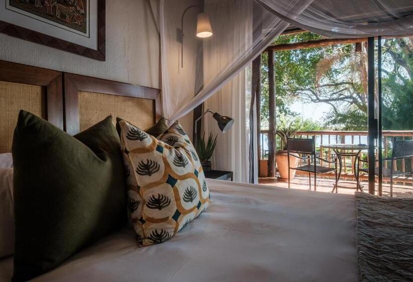 اتاق لوکس با بالکن, Chobe Marina Lodge