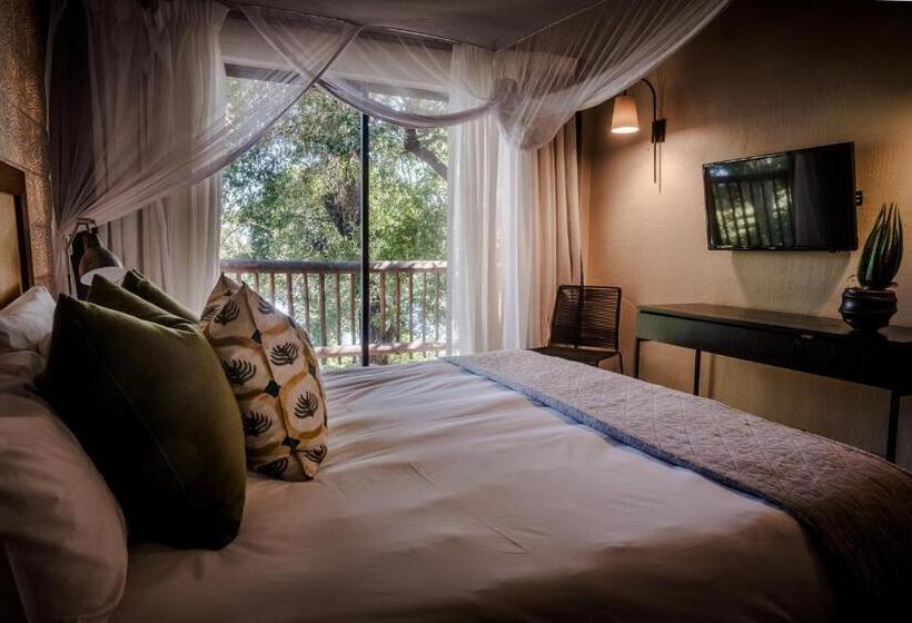 اتاق لوکس با بالکن, Chobe Marina Lodge