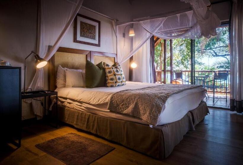 اتاق لوکس با بالکن, Chobe Marina Lodge