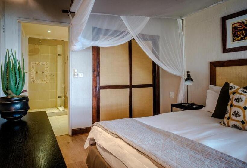 اتاق لوکس با بالکن, Chobe Marina Lodge