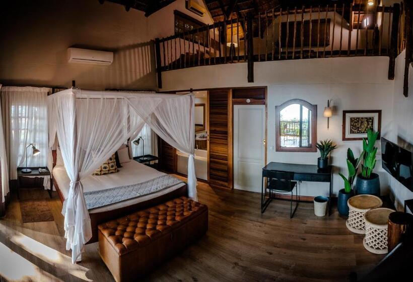 سوئیت با بالکن, Chobe Marina Lodge