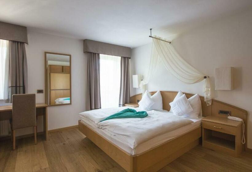 اتاق استاندارد با بالکن, Albion Mountain Spa Resort Dolomites