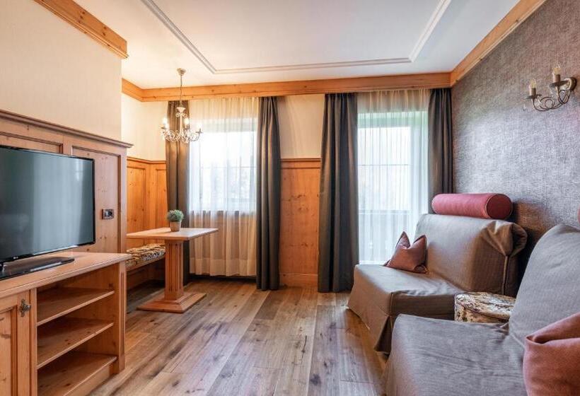 سوئیت با بالکن, Albion Mountain Spa Resort Dolomites