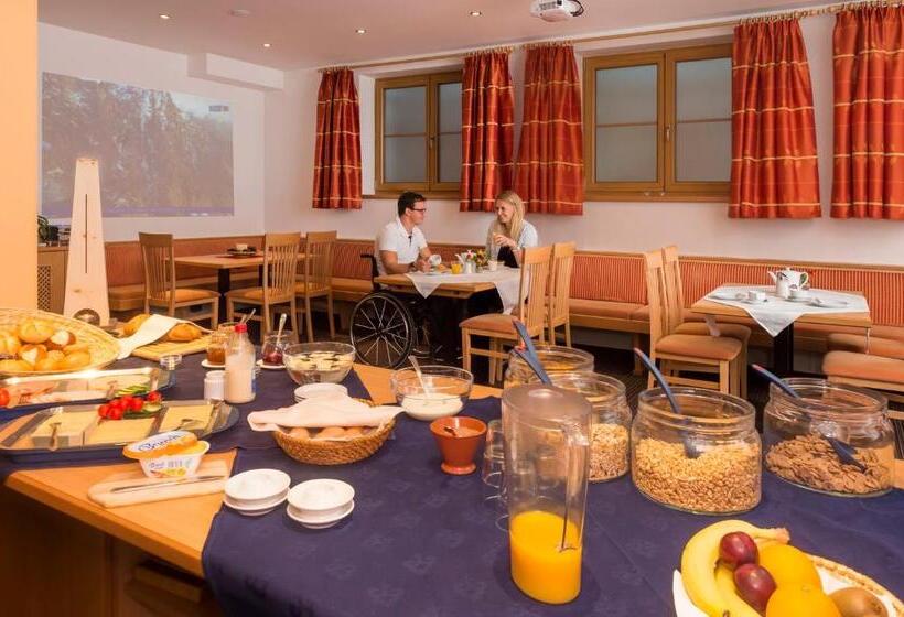 חדר סטנדרט לארבעה, Haus Renate