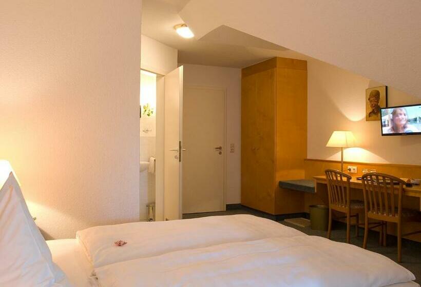 חדר סטנדרט, Sonne