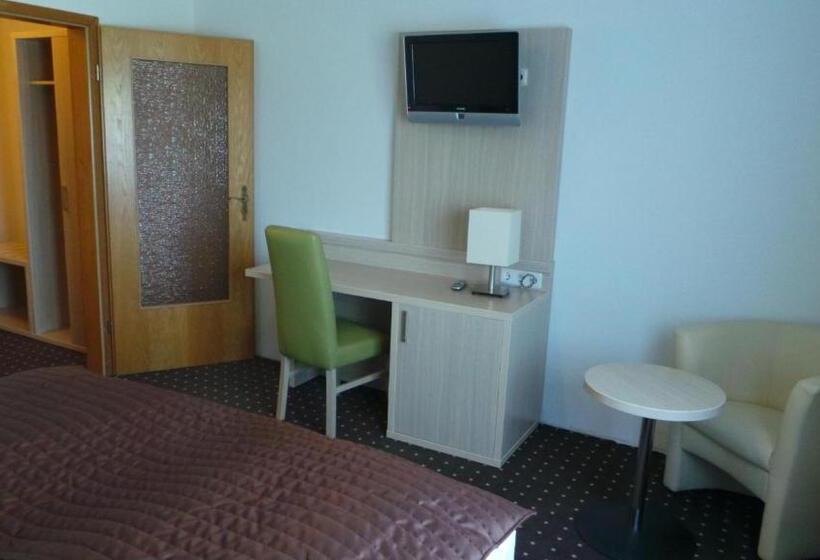 חדר קומפורט יחיד, Rhönblick Landhotel   Restaurant   Countrypub