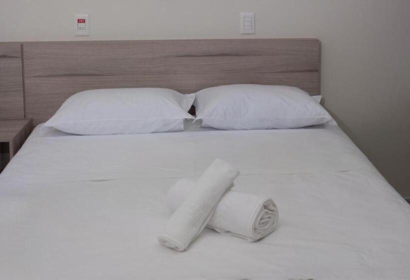 스탠다드 트리플 룸, Dois H