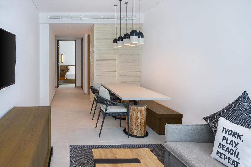 سوییت, Radisson Beach Resort Palm Jumeirah