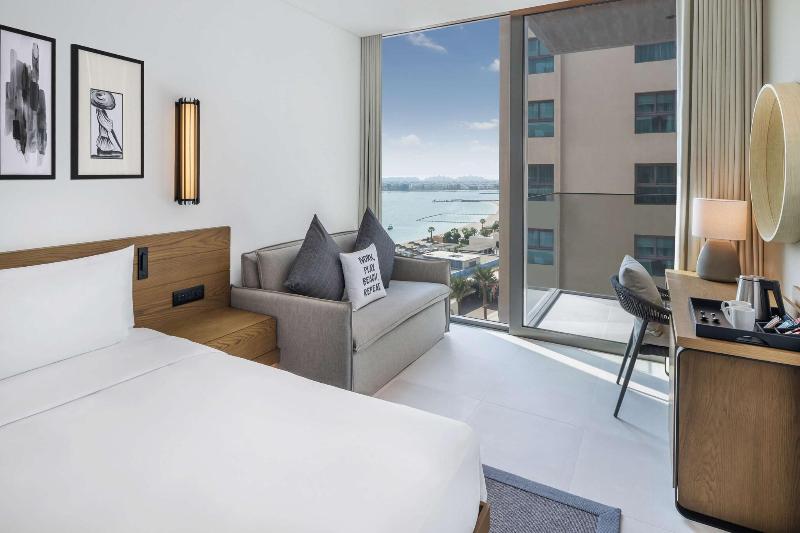 スーペリアトリプルルーム, Radisson Beach Resort Palm Jumeirah