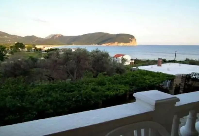 آپارتمان 2 خوابه با چشم‌انداز دریا, Castellamare Residence