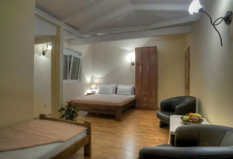 1 Bedroom Penthouse Apartment, Castellamare Residence