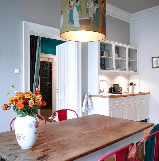 آپارتمان 1 خوابه با بالکن, Gorki Apartments