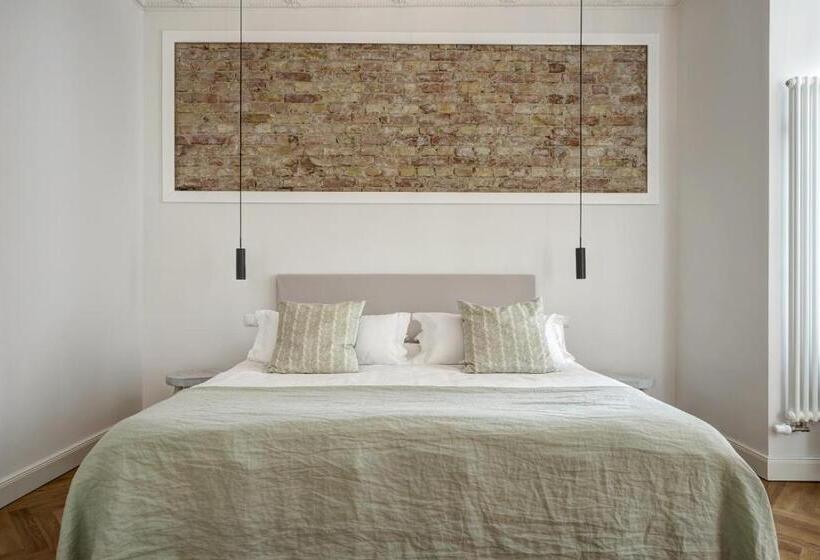 آپارتمان 1 خوابه با بالکن, Gorki Apartments