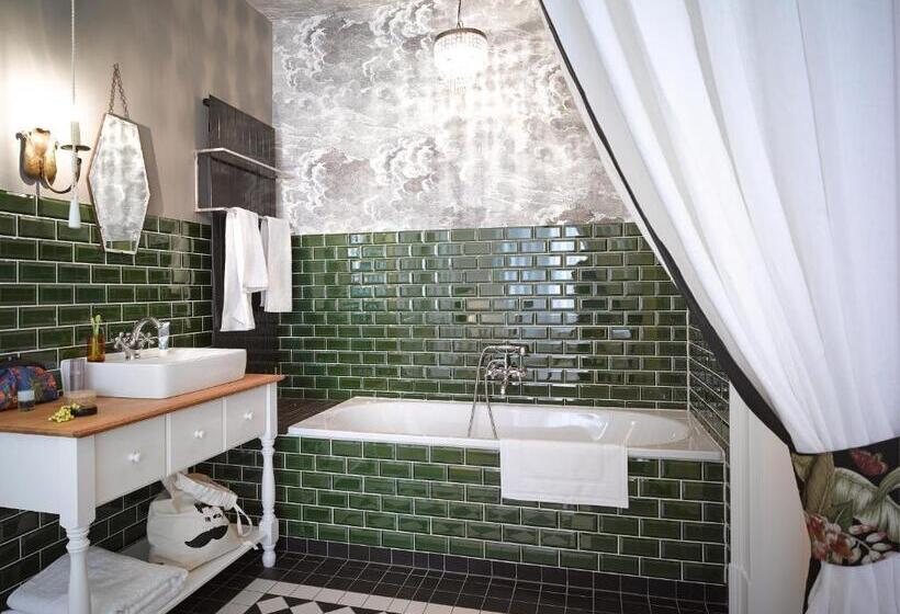 آپارتمان 1 خوابه با بالکن, Gorki Apartments