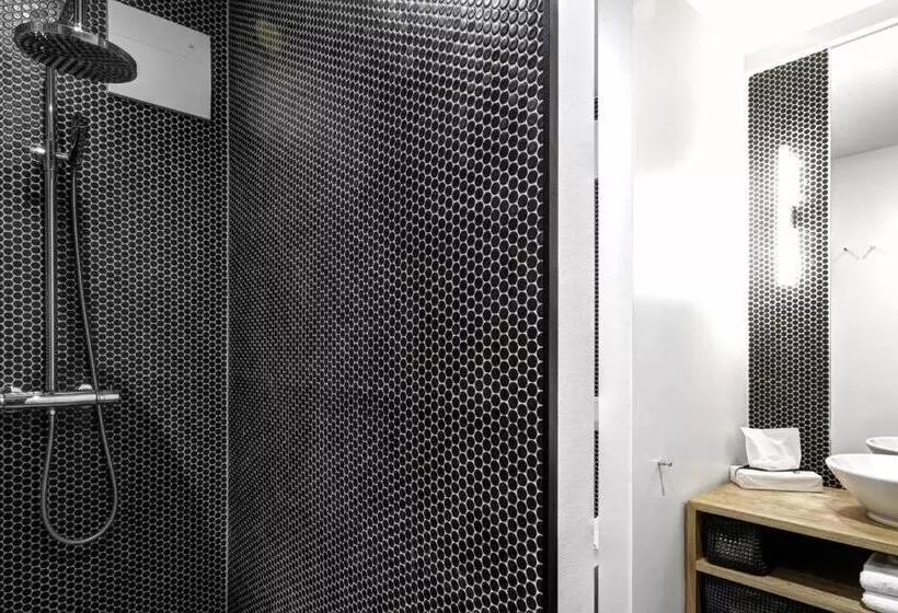 Penthouse Suite, Gorki Apartments