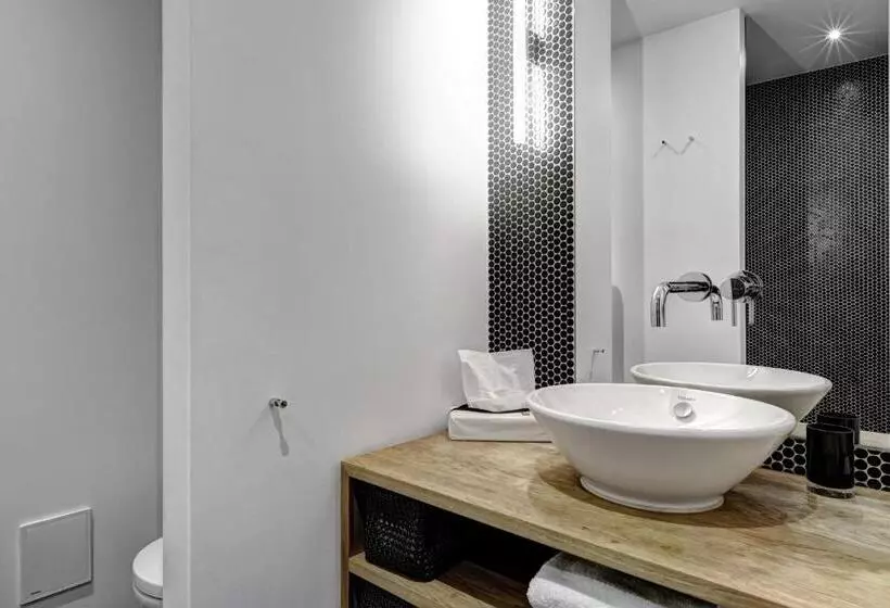 Penthouse Suite, Gorki Apartments
