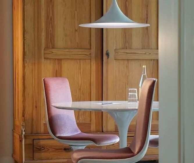 1 Schlafzimmer Apartment mit Balkon, Gorki Apartments