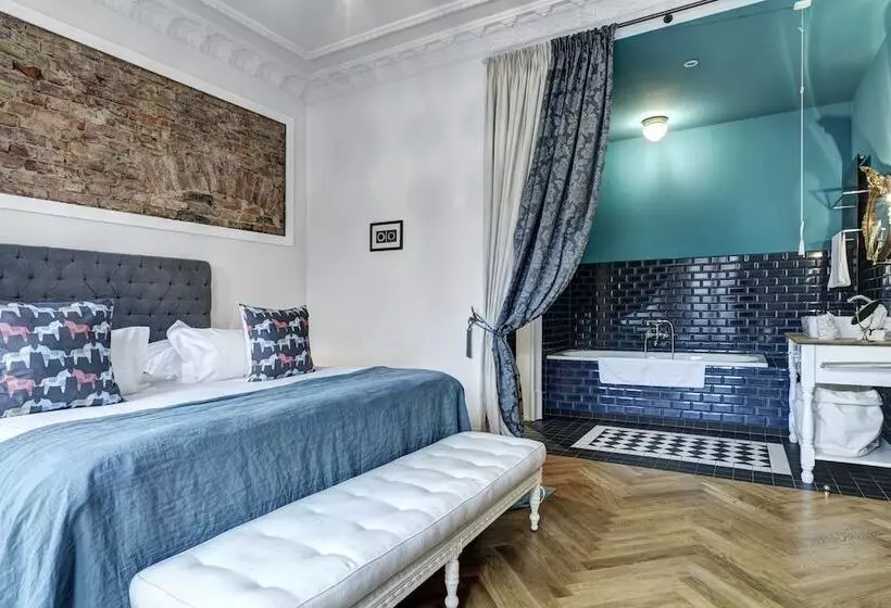 1 Schlafzimmer Apartment mit Balkon, Gorki Apartments