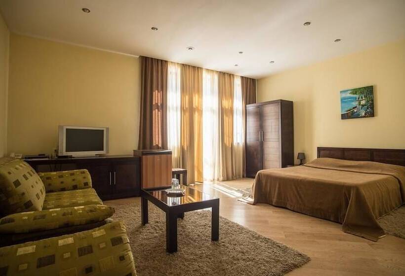 سوییت جونیور, Aibga