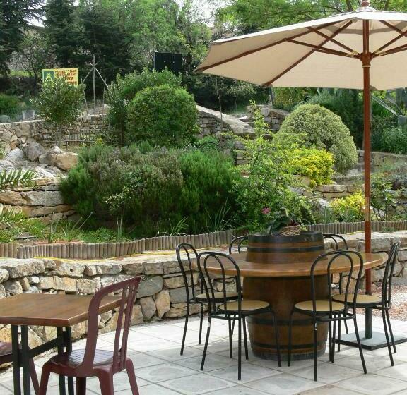 Номер Стандарт, Auberge La Table Du Curé