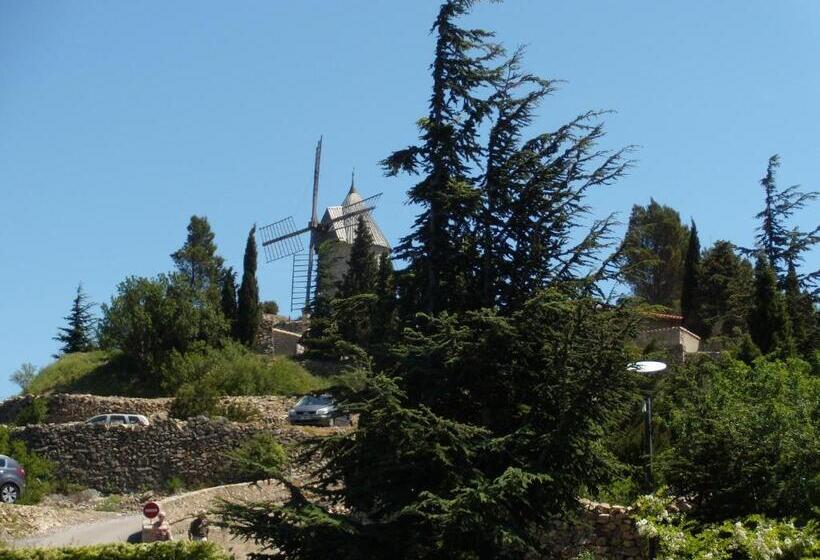 Номер Стандарт, Auberge La Table Du Curé