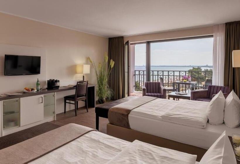 주니어 스위트, Bayside