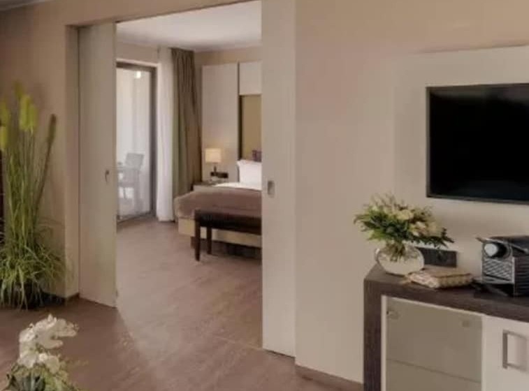 디럭스 룸, Bayside