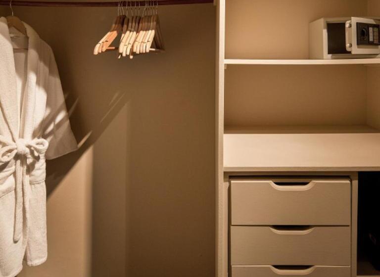 سوییت, Be Jardin Escondido By Coppola