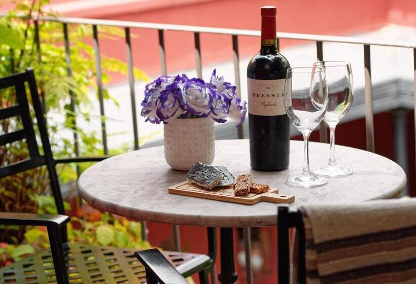 سوییت, Be Jardin Escondido By Coppola