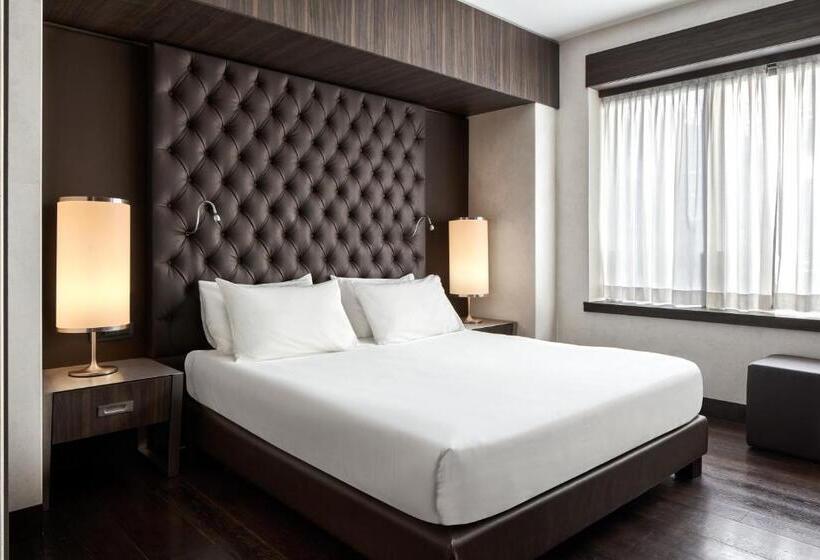 اتاق لوکس با تخت بزرگ, Hyatt Centric Milan Centrale