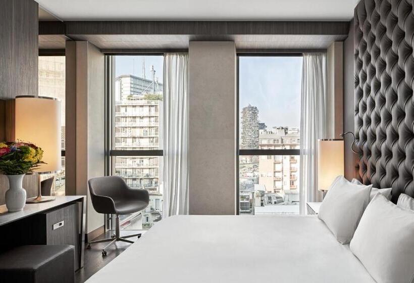 اتاق استاندارد با تخت بزرگ, Hyatt Centric Milan Centrale