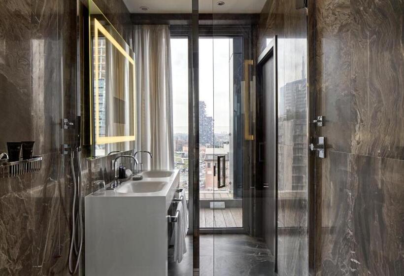 Suite with Terrace, Hyatt Centric Milan Centrale