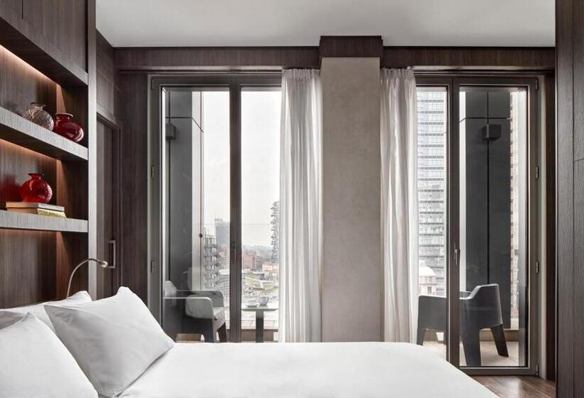 Suite with Terrace, Hyatt Centric Milan Centrale