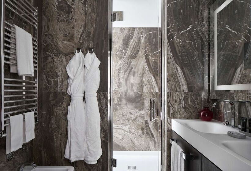 Suite with Terrace, Hyatt Centric Milan Centrale