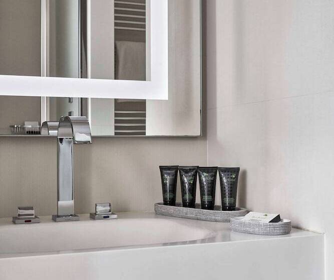 اتاق استاندارد, Hyatt Centric Milan Centrale
