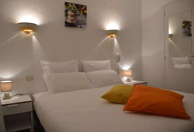 اتاق استاندارد, Le Castelet