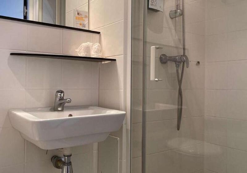 غرفة قياسية ثلاثية, Premiere Classe  Roissy  Aeroport Cdg  Le Mesnilamelot