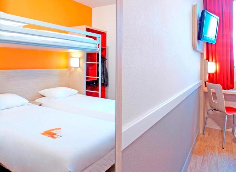 غرفة قياسية ثلاثية, Premiere Classe  Roissy  Aeroport Cdg  Le Mesnilamelot