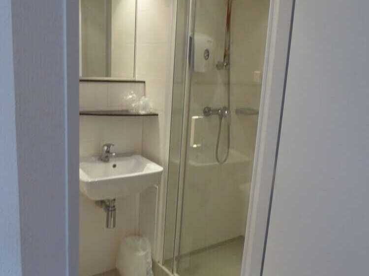 غرفة قياسية, Premiere Classe  Roissy  Aeroport Cdg  Le Mesnilamelot