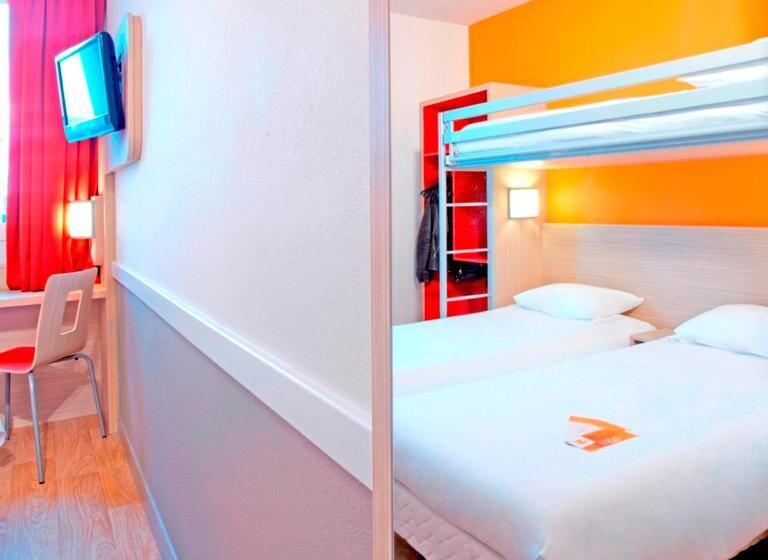 غرفة قياسية ثلاثية, Premiere Classe  Roissy  Aeroport Cdg  Le Mesnilamelot