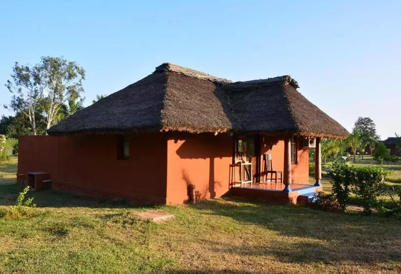 １ベッドルームハウス, Red Earth Kabini