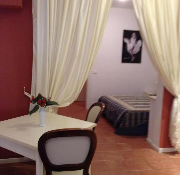 اتاق استاندارد سه نفره, Residence Maria Grazia